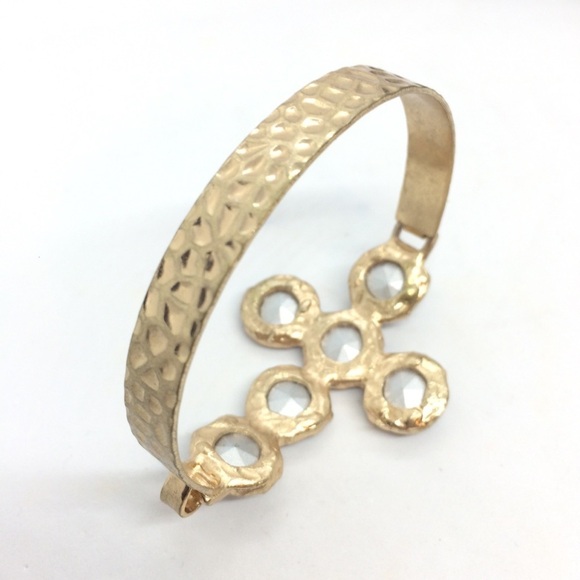 3/$30 SMOKEY FACETED ACRYLIC CROSS BANGLE BRACELET TEXTURED GOLD TONE - Picture 7 of 10